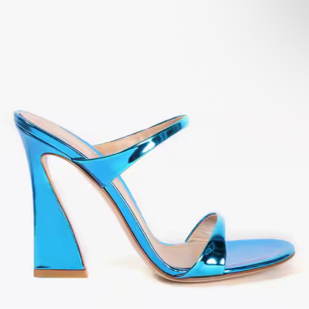 GIANVITO ROSSI Aura Heels